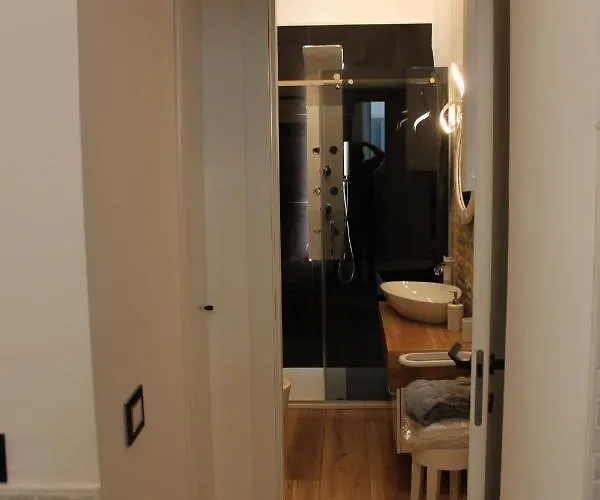 Jacuzzi By Parmacentro Апартаменты