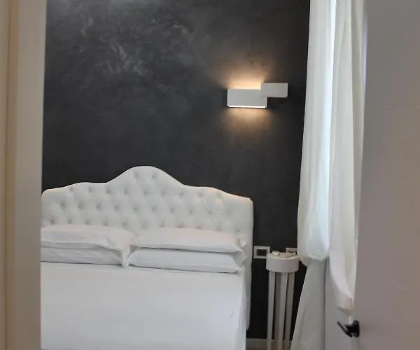 Jacuzzi By Parmacentro Апартаменты *