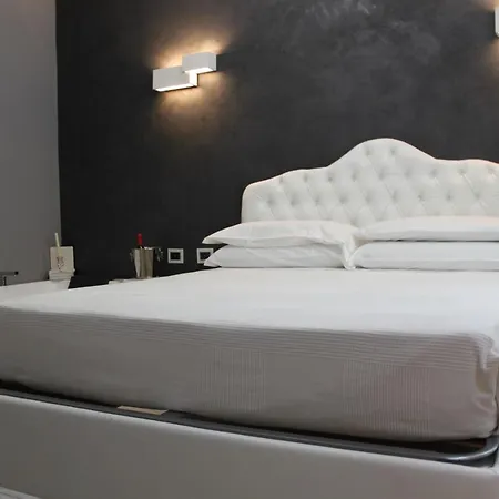 Jacuzzi By Parmacentro Appartement *