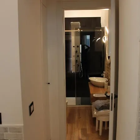 Jacuzzi By Parmacentro Appartement