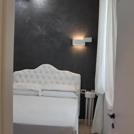 Jacuzzi By Parmacentro Appartement *