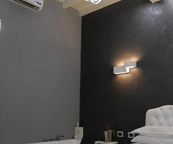 Jacuzzi By Parmacentro *